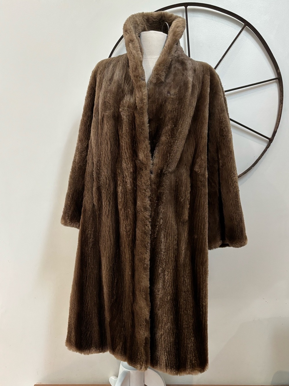 Vintage 1960s Jandel Furs Beaver Fur knee length long coat